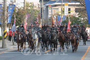 ▲ 백제문화제때 선보이는 대백제 기마행렬