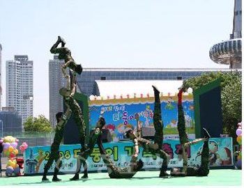 ▲ 지난해 엑스포과학공원에서 펼쳐진 다둥이 가족축제 모습.