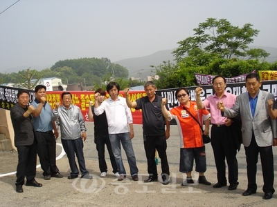 14일 시민단체와 상인연합회가 반대입장을 강력 표출하고 있다.