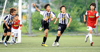 ▲ 천안 성거초등학교 축구부가 '화랑대기 전국유소년축구대회'에서 전학년(4·5·6학년) 우승을 차지했다. 