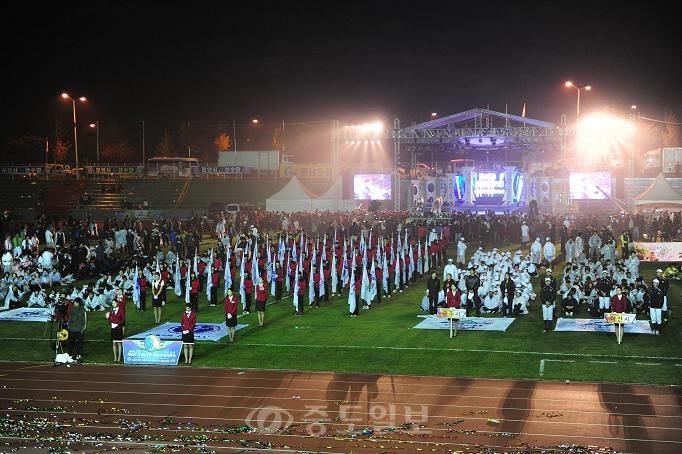 ▲ 지난 14일 열린 제20회 충남도민생활체육문화축제 개회식 모습.