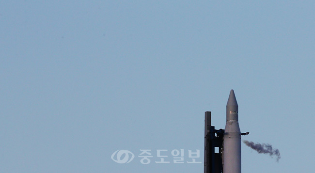 ▲29일 오후 우리나라 첫 우주발사체 나로호(KSLV-1)의 발사가 중단됐다. 사진=연합뉴스