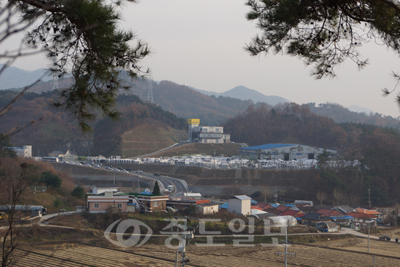 ▲ 충주시 산척면에 대신일반산업단지가 3일 준공돼 본격 가동에 들어갔다.