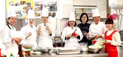 (주)러브아시아는 조리사 자격을 갖춘 이주여성이 주축이 돼 설립된 아시아음식 전문점으로 대전시민에게 맞춤형 음식을 선보이고 있다.