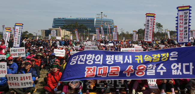 ▲ <오른쪽 사진>은 이날 참석한 시민들의 모습. 