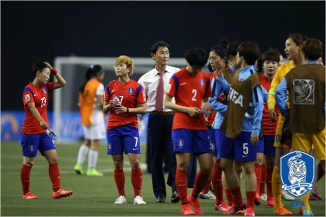 ▲ 한국대표팀은 14일 오전(한국시각) 캐나다 몬트리올올림픽경기장에서 열린 2015 국제축구연맹 캐나다여자월드컵 E조 조별리그 2차전 코스타리카전에서 2-2로 무승부를 거뒀다.
<br />대한축구협회 제공