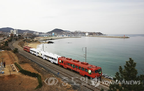 ▲ 코레일 '내일로 티켓 영-패스'/사진=연합DB