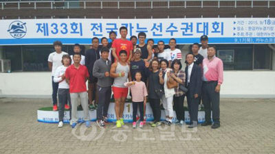 ▲ 전국카누선수권대회에서 금메달을 획득한 서산 서령중 카누선수단 ▲ 전국카누선수권대회에서 금메달을 획득한 서산 서령중 카누선수단