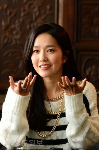 ▲ 이진 결혼설 /연합뉴스 DB ▲ 이진 결혼설 /연합뉴스 DB