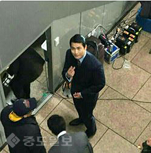 ▲ 정우성, 조인성 충남대 영화촬영 /사진은 SNS 캡처.