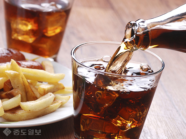 ▲ 김빠진 콜라 활용법 /사진은 게티이미지 뱅크