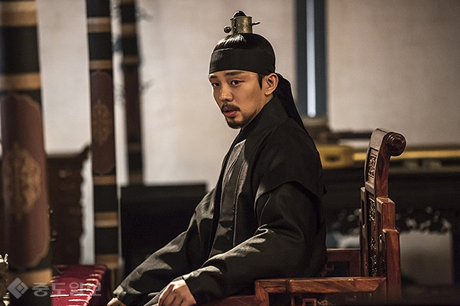 ▲ '육룡이 나르샤'의 유아인 ▲ '육룡이 나르샤'의 유아인