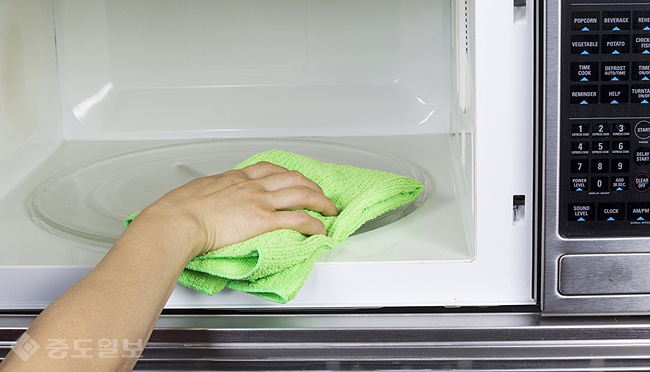 ▲ 전자레인지 냄새 제거 /사진은 게티이미지 뱅크