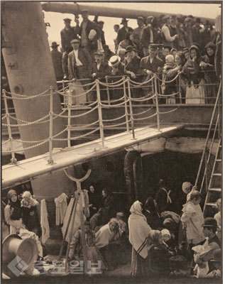 ▲ <3등객 선실>, 스티글리츠, 1907 ▲ <3등객 선실>, 스티글리츠, 1907