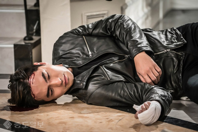 ▲ '굿바이 미스터 블랙’ 이진욱 /사진은 화면 캡처 ▲ '굿바이 미스터 블랙’ 이진욱 /사진은 화면 캡처