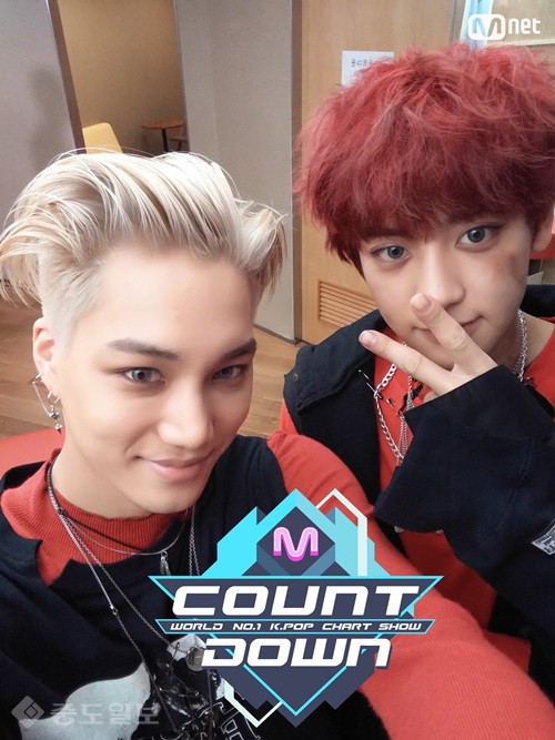 ▲ 엑소가 9일 '엠카운트다운'에서 정규 3집 첫 방송 무대를 펼친다./사진=엠카운트다운 공식 트위터
<br /> ▲ 엑소가 9일 '엠카운트다운'에서 정규 3집 첫 방송 무대를 펼친다./사진=엠카운트다운 공식 트위터
<br />