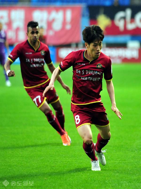 ▲ 부상이후 교체로 출전했던 김선민이 선발 출장에 나섰다. ▲ 부상이후 교체로 출전했던 김선민이 선발 출장에 나섰다.