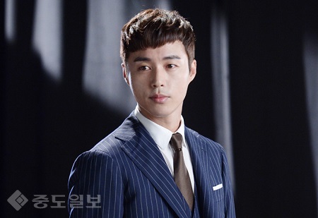 ▲ 드라마 여자의 비밀에서 주인공 역을 맡은 오민석의 타이틀 현장 스틸컷