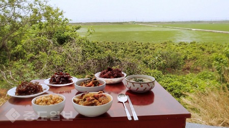 ▲ 강화 나들길 밥상 ▲ 강화 나들길 밥상