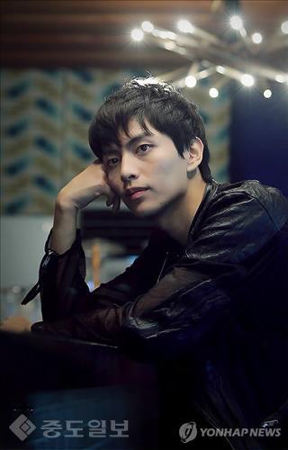 ▲ 이민기가 성폭행 사건에 휘말렸던 사실이 드러나며 팬들에게 충격을 주고있다./연합뉴스