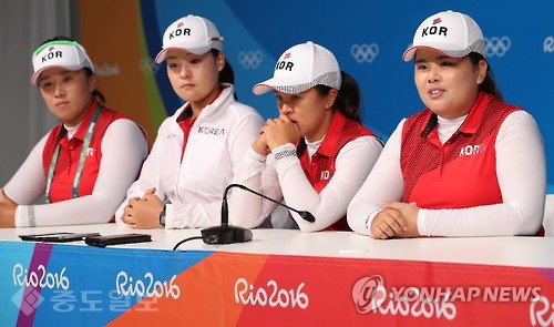 ▲ 골프낭자 4인방 한자리에
<br />한국 여자골프 대표팀의 양희영(왼쪽부터), 전인지, 김세영, 박인비가 지난 15일 오후(현지시간) 브라질 리우데자네이루 올림픽 골프 코스에서 훈련을 마치고 취재진 질문에 답하고 있다./사진=연합 DB ▲ 골프낭자 4인방 한자리에
<br />한국 여자골프 대표팀의 양희영(왼쪽부터), 전인지, 김세영, 박인비가 지난 15일 오후(현지시간) 브라질 리우데자네이루 올림픽 골프 코스에서 훈련을 마치고 취재진 질문에 답하고 있다./사진=연합 DB