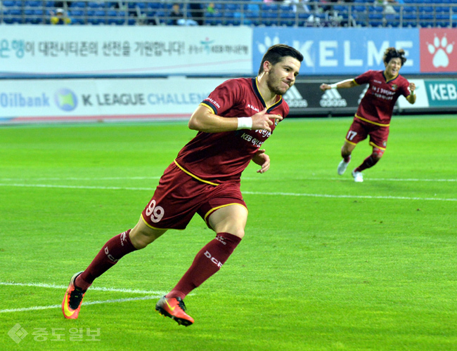 ▲ 구스타보 추가골 넣었어요! ▲ 구스타보 추가골 넣었어요!