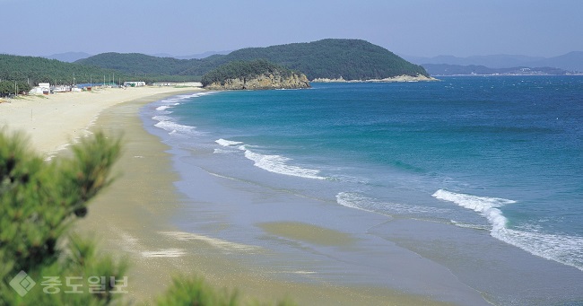 ▲ 원산도 해수욕장이 원산도 테마랜드로 탈바꿈하면서 충남의 관광지도가 바뀐다./충남도 제공.