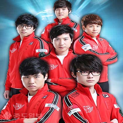 ▲ SKT T1은 지난 2015 롤드컵 세계대회에서 우승했다. 사진출처=SKT T1 공식 홈페이지 캡쳐화면