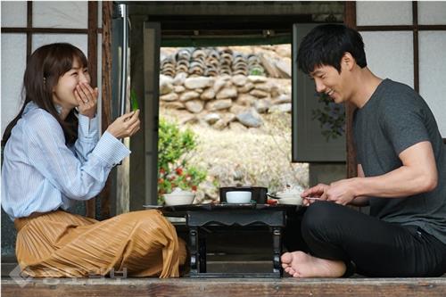 ▲ MBC '가화만사성'에 함께 출연했던 김소연과 이상우가 진짜 사랑에 빠졌다./사진=연합뉴스