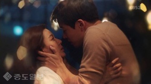 ▲ KBS '공항 가는 길'이 수목드라마 시청률 3위를 기록했다. 사진출처=KBS '공항 가는 길' 홈페이지 캡쳐화면