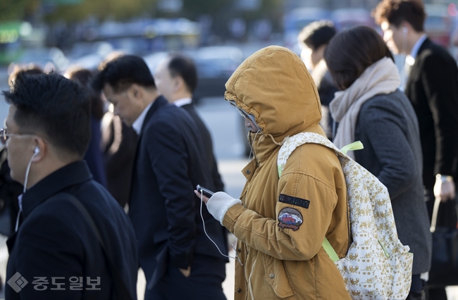 ▲ 2일은 전국이 대체로 맑고 가장 낮은 기온을 기록한 지역이 있습니다. /사진출처=연합db