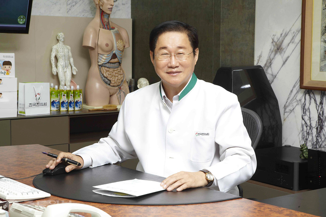 ▲ 윤경석 한국한의원 원장
