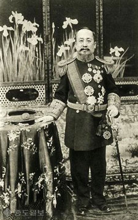 ▲ 1897년 대한제국을 전포한 고종/사진=중도db