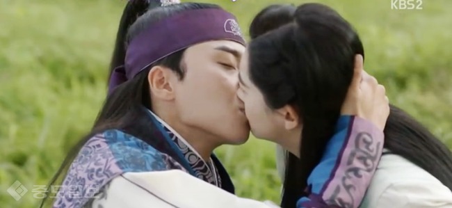 ▲ 화랑 방송화면 캡쳐 ▲ 화랑 방송화면 캡쳐