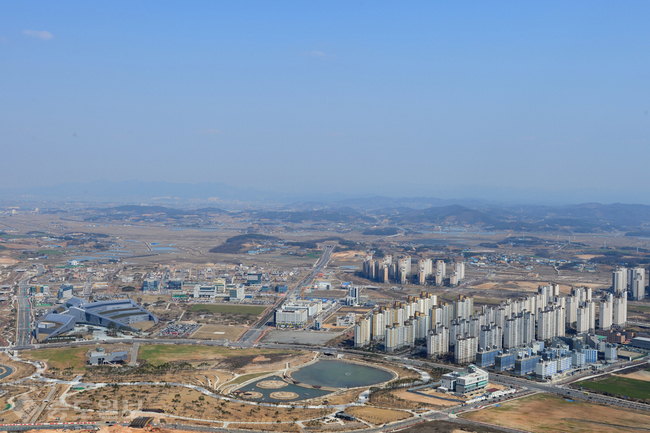 ▲ 홍성군 홍북면 내포신도시 전경. 충남도 제공.