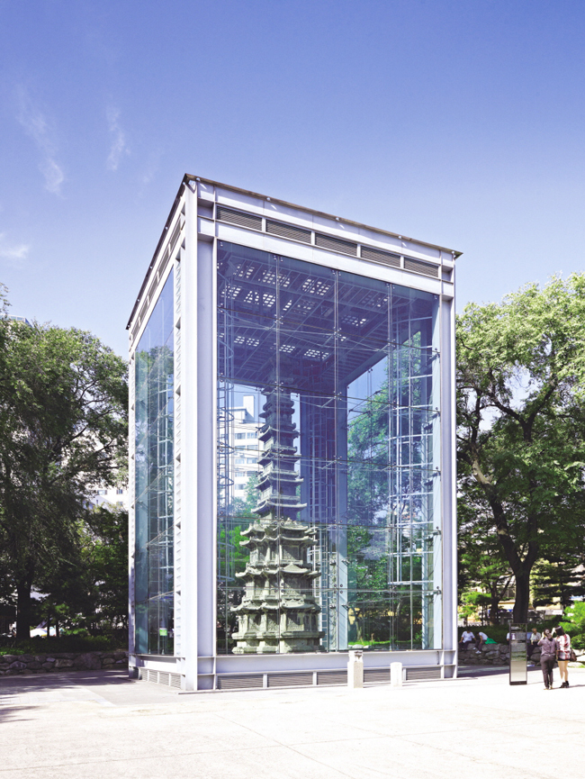 ▲출처=문화유산정보./국보 제2호 원각사지10층석탑.