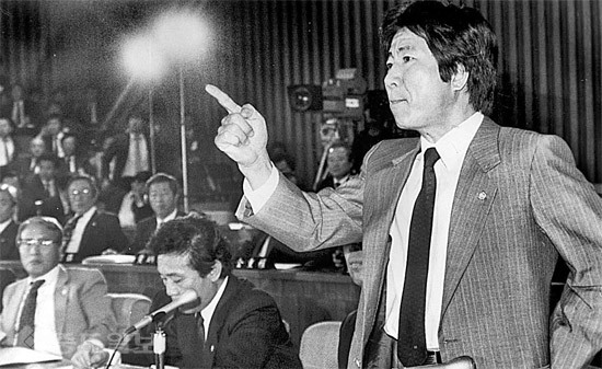▲ 1988년 11월에 열린 5공 비리 청문회에서 당시 노무현 의원의 모습/사진=연합 DB