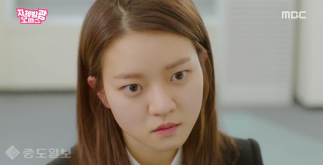 ▲ 자체발광오피스 방송화면 캡쳐 ▲ 자체발광오피스 방송화면 캡쳐