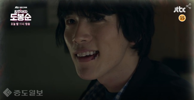 ▲JTBC 금토드라마 '힘쎈여자 도봉순' 10회 예고편. ▲JTBC 금토드라마 '힘쎈여자 도봉순' 10회 예고편.