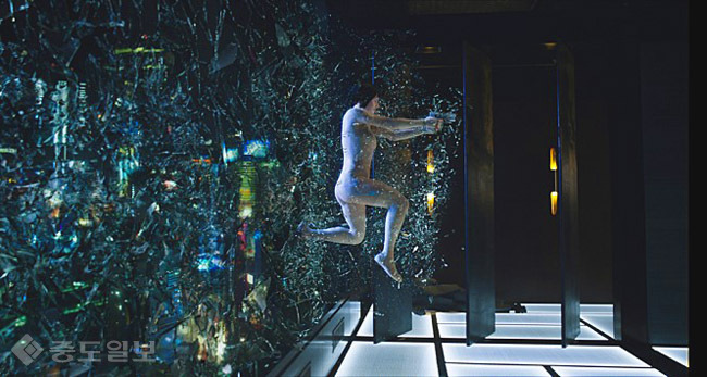 ▲출처= 네이버 영화/ '공각기동대' 장면 중 하나