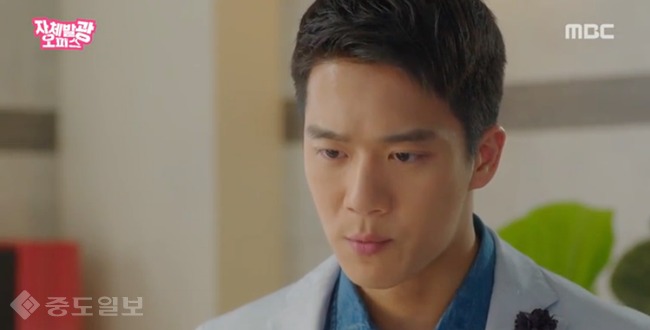 ▲ 자체발광오피스 방송화면 캡쳐 ▲ 자체발광오피스 방송화면 캡쳐