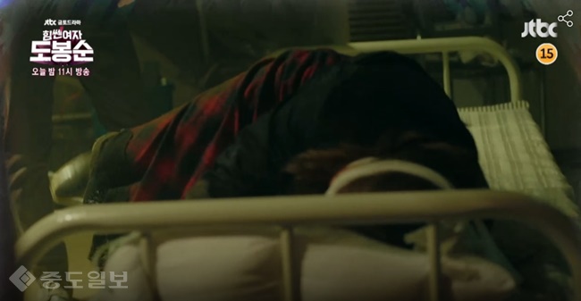 ▲JTBC 금토드라마 '힘쎈여자 도봉순' 12회 예고편. ▲JTBC 금토드라마 '힘쎈여자 도봉순' 12회 예고편.