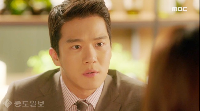 ▲ 자체발광오피스 방송화면 캡쳐 ▲ 자체발광오피스 방송화면 캡쳐