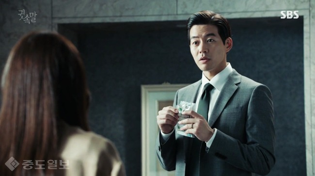 ▲ 귓속말 방송화면 캡쳐 ▲ 귓속말 방송화면 캡쳐