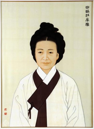 ▲ 일랑 이종상 화백이 그린 초상. 조선 전기 가체와 한복 차림으로, 오만원권 지폐의 신사임당 초상도 이종상 화백의 작품이다./출처=나무위키 ▲ 일랑 이종상 화백이 그린 초상. 조선 전기 가체와 한복 차림으로, 오만원권 지폐의 신사임당 초상도 이종상 화백의 작품이다./출처=나무위키