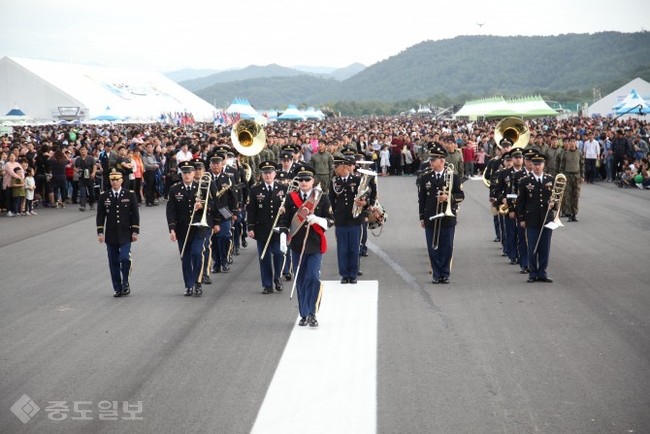 ▲ 계룡군문화축제 개막식.<중도일보DB>