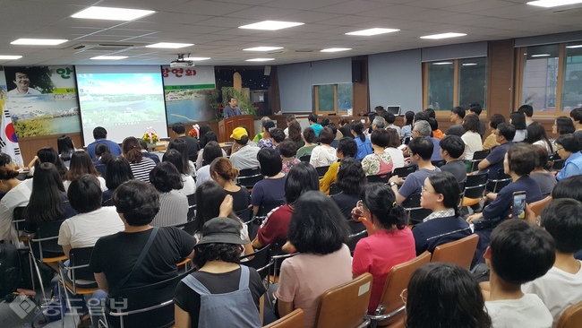 ▲ 안도현 시인 강연 전경 