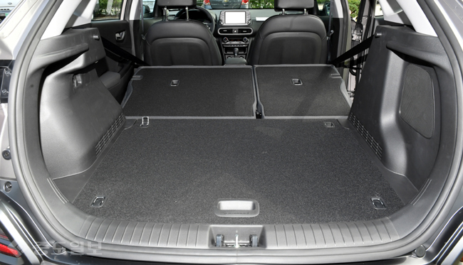 ▲ 361L의 트렁크 ▲ 361L의 트렁크