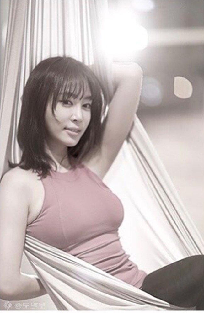 ▲ <사진출처: 강예원 인스타그램>