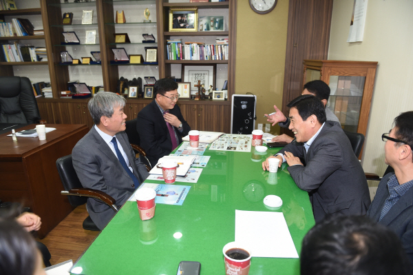 오수봉 시장, 일자리 발굴을 위한 기업현장 방문 (2)